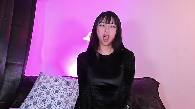 Snapshot of Londonttipton chatting on 10/09/25, 11:16 Londonttipton online show from 10/09/25, 11:16