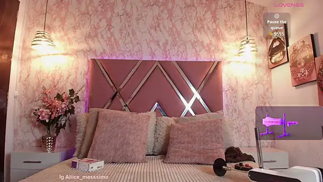 Aliice1  online show from 11/22/25, 09:13