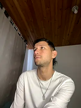 Michaell Spinelly online show from 10/21/25, 06:51