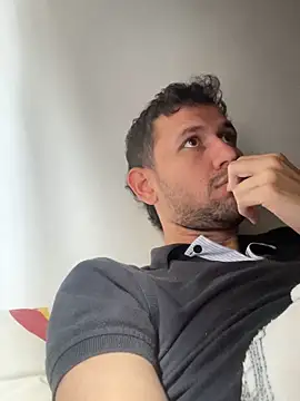 Michaell Spinelly online show from 10/26/25, 02:39