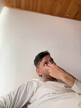 Michaell Spinelly online show from 12/20/25, 04:54