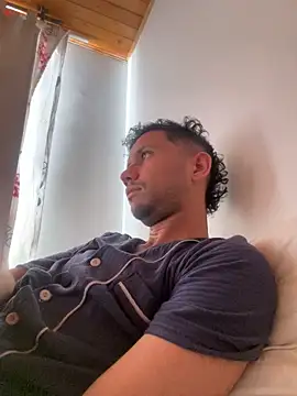 Michaell Spinelly online show from 12/19/25, 03:47