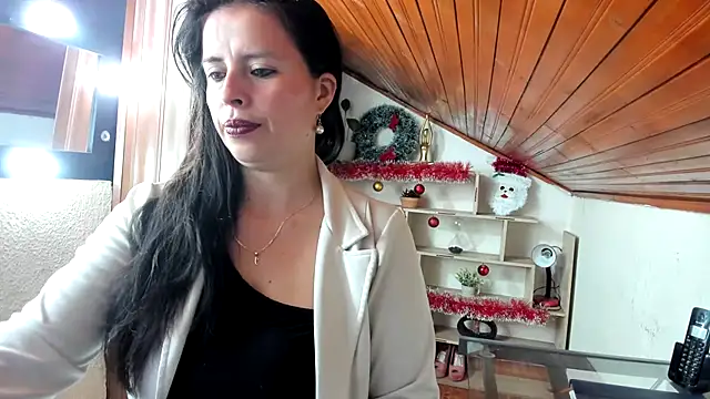 katherine blair online show from 12/18/25, 01:26