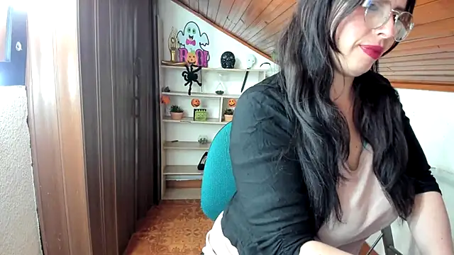 katherine blair online show from 10/29/25, 12:37