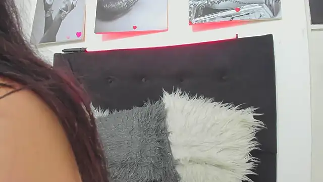 katherine blair online show from 04/08/26, 12:17