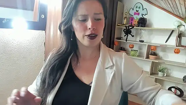 katherine blair online show from 10/27/25, 01:12