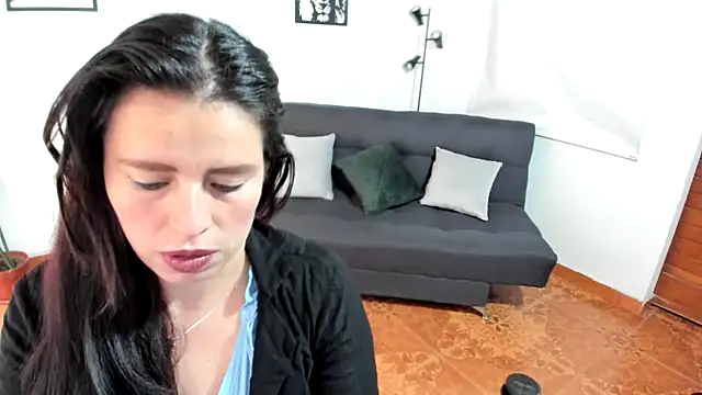 Snapshot of katherine_blair chatting on 10/02/25, 12:41 katherine blair online show from 10/02/25, 12:41
