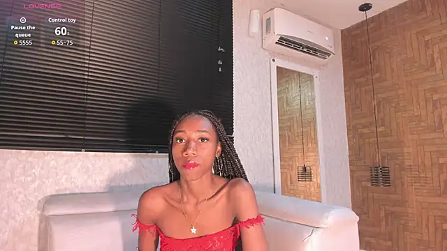 NathalyLeen online show from 12/16/25, 03:44