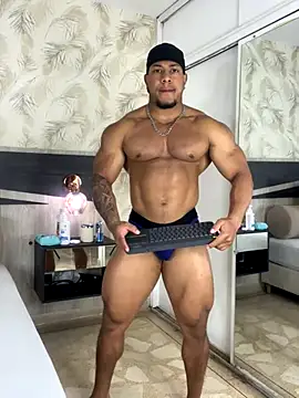 Travis lenox  online show from 10/26/25, 02:56