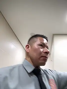 Manu0586 online show from 03/31/26, 03:36