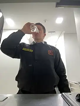 Manu0586 online show from 01/14/26, 08:07