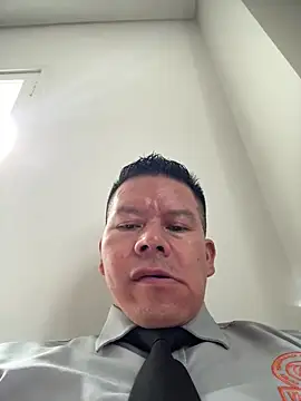 Manu0586 online show from 04/18/26, 01:57