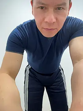 Manu0586 online show from 11/19/25, 11:10