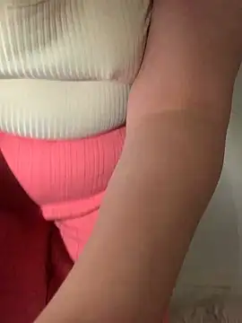 Sara782f online show from 04/10/26, 11:39