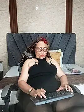 Cailinmilf online show from 10/15/25, 11:35