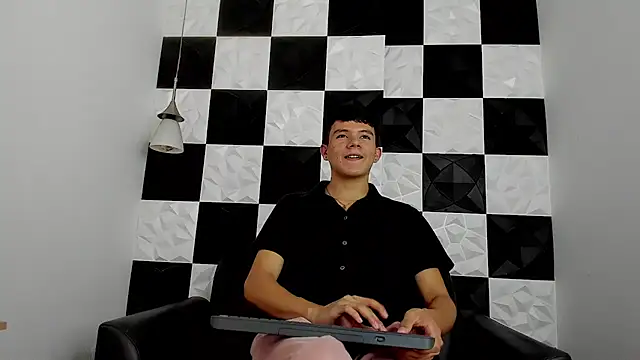 AndyFame1 online show from 12/05/25, 07:01