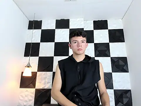 AndyFame1 online show from 11/18/25, 06:55