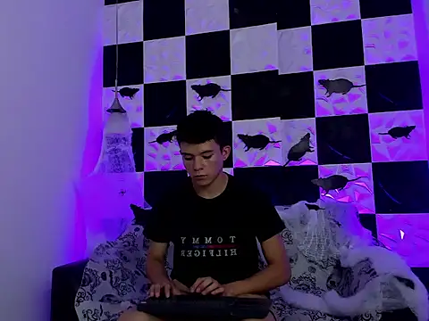 Snapshot of AndyFame1 chatting on 10/14/25, 06:52 AndyFame1 online show from 10/14/25, 06:52