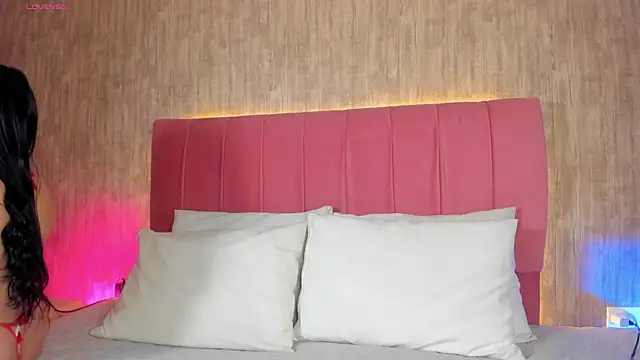 Kendra kobein online show from 11/14/25, 07:50