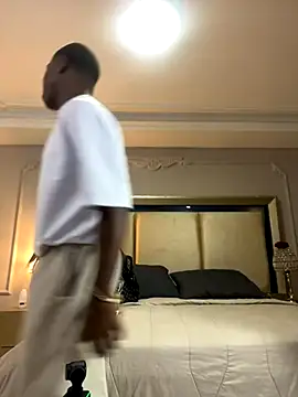 CharlesBrown  online show from 10/10/25, 12:17