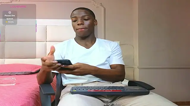 CharlesBrown  online show from 10/28/25, 11:31