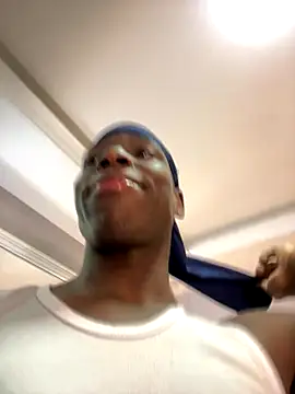 CharlesBrown  online show from 12/02/25, 01:46