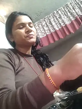 couple 71 online show from 12/03/25, 05:41