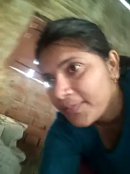 couple 71 online show from 12/01/25, 05:08