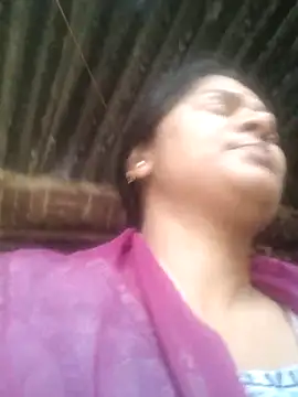 Snapshot of couple_71 chatting on 06/03/26, 03:51 couple 71 online show from 06/03/26, 03:51