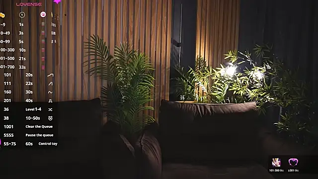 OceanEyessss  online show from 10/30/25, 08:50