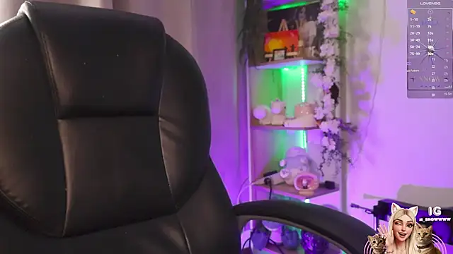 Miila snow online show from 11/18/25, 11:57