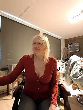 SexyKato001 online show from 11/04/25, 08:07