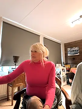 SexyKato001 online show from 10/17/25, 01:57