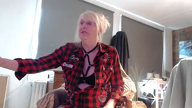 SexyKato001 online show from 11/24/25, 10:48