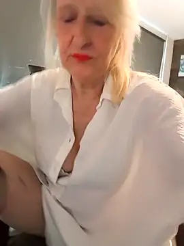 SexyKato001 online show from 10/16/25, 08:44