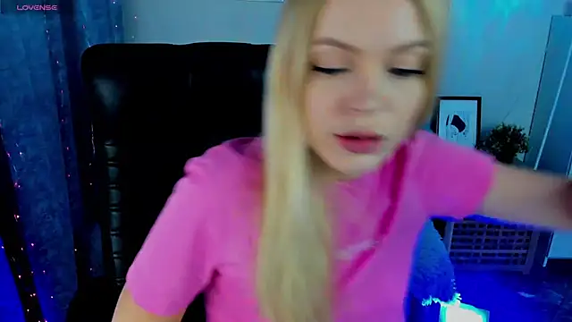 KatherineePierce online show from 10/22/25, 03:33