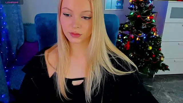 KatherineePierce online show from 12/13/25, 08:04