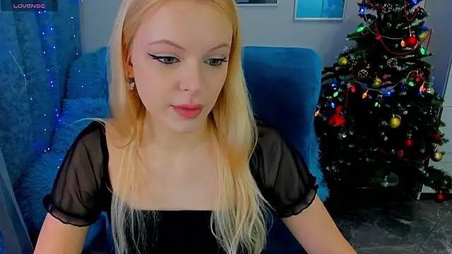 Snapshot of KatherineePierce chatting on 01/18/26, 04:43 KatherineePierce online show from 01/18/26, 04:43