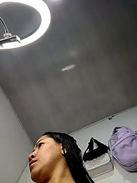 violettaa millerss online show from 03/22/26, 10:22