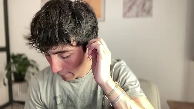 sweettaaron01 online show from 05/09/26, 12:25