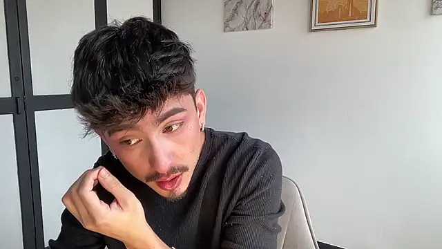 sweettaaron01 online show from 02/25/26, 06:30