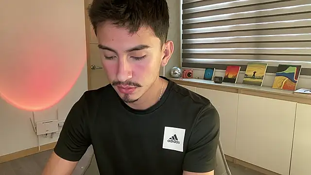 sweettaaron01 online show from 11/10/25, 05:29