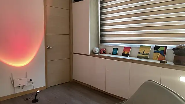 sweettaaron01 online show from 11/26/25, 05:24