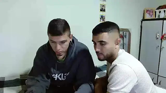 Maiki Foxx online show from 11/15/25, 02:04