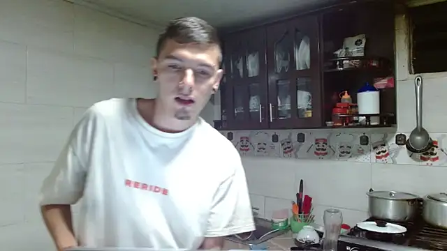 Maiki Foxx online show from 11/14/25, 02:26