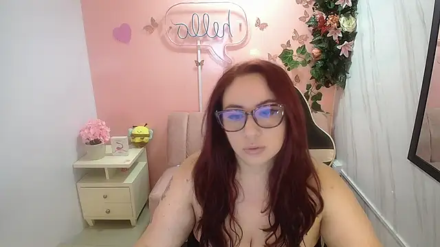 Snapshot of bellatrix_ch chatting on 05/27/26, 12:45 bellatrix ch online show from 05/27/26, 12:45