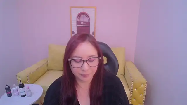 bellatrix ch online show from 12/17/25, 04:23