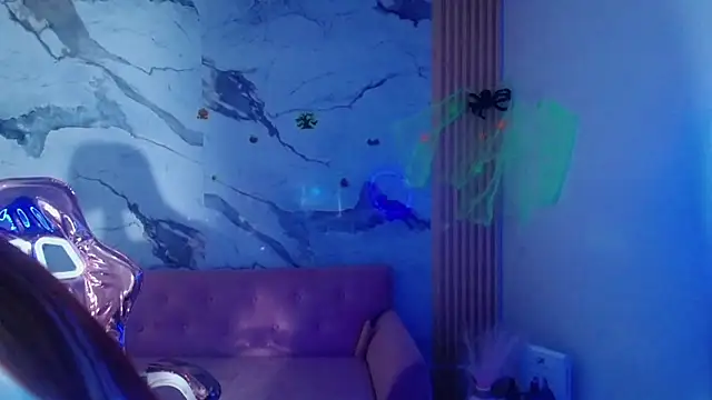 mady0619 ch online show from 10/11/25, 10:38