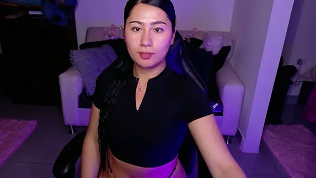 evelyn ch  online show from 02/28/26, 04:28