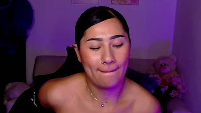 evelyn ch  online show from 02/13/26, 07:03